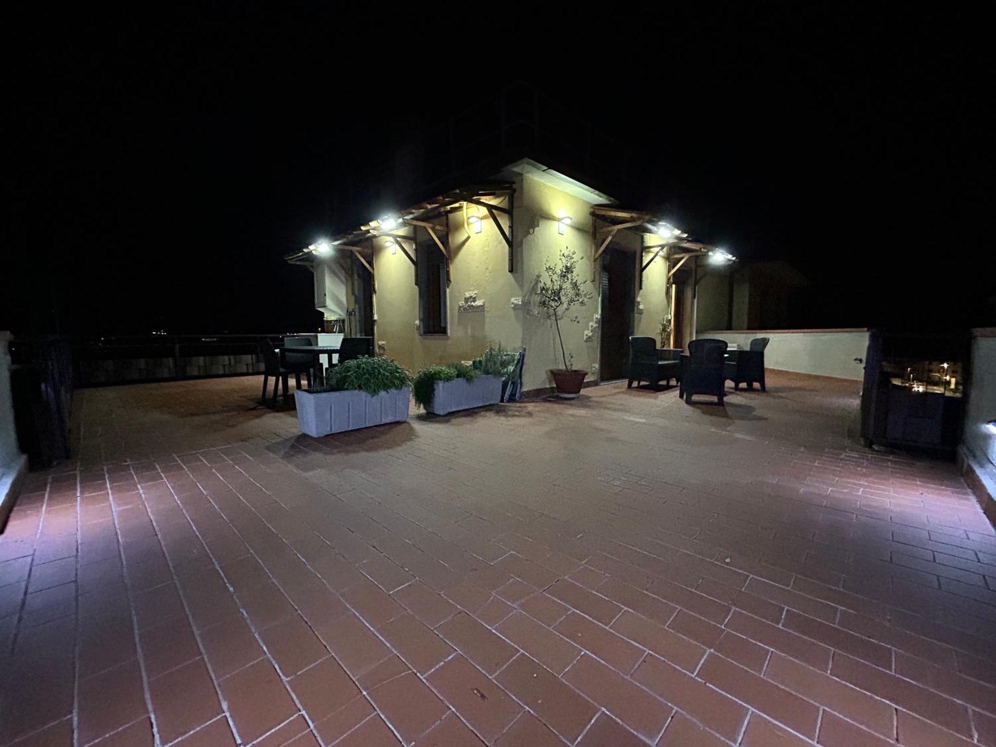Sesto Piano Apartment Incisa in Val d'Arno Exterior foto